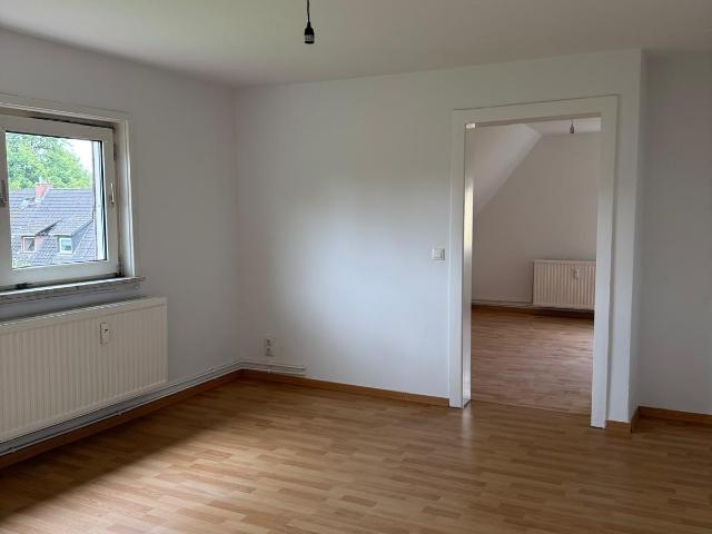 Viel Platz für die ganze Familie – 4 Zimmer Wohnung im Dachgeschoss