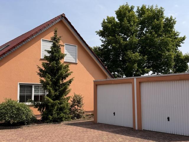 Viel Platz für Familie, Garten & Leben – freistehendes Architektenhaus in Oranienburg