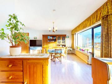 Viel Platz für Familie & Generationen – Haus mit Gästezimmern, Wohnung und Ausbaupotenzial