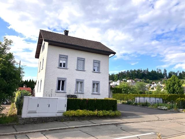 Viel Platz für Familie & Homeoffice freistehendes 9 Zimmer Haus mit Garten