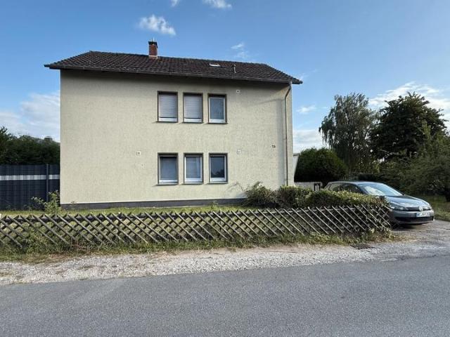 Viel Platz für Familien: Einfamilienhaus mit Garten in Enger Drey