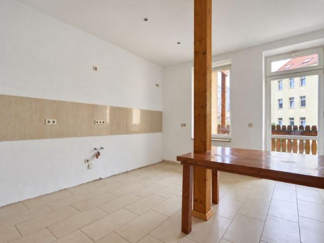 Viel Platz für Ihr Zuhause: Helle 2 Zimmer Wohnung mit Balkon und Tageslichtbad