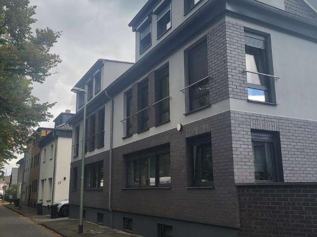 Viel Platz für Ihre Familie in diesem geräumigen Doppelhaus in Duisburg
