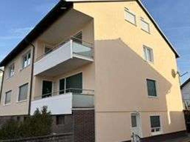 Viel Platz für Ihre Ideen: 4,5 Zimmer Wohnung in Bad Nauheim
