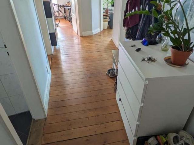 Viel Platz für Ihre Ideen: 4 Zimmer Wohnung in Bielefeld