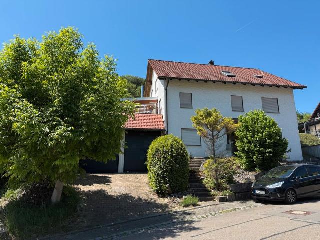 Viel Platz für Ihre Pläne: Einfamilienhaus in Gruibingen