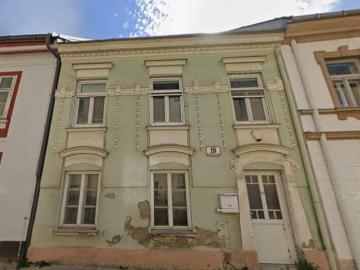 VIEL PLATZ FÜR IHRE WOHNTRÄUME: Großzügiges Stadthaus mit Werkstatt & Roh Dachboden in Bestlage