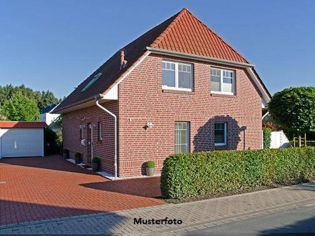 Viel Platz für Ihre Wohnträume – Einfamilienhaus mit Wintergarten