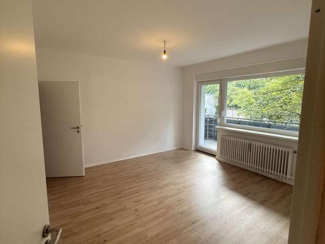 Viel Platz für Ihren Alltag: 4 Zimmer Wohnung in Lichterfelde