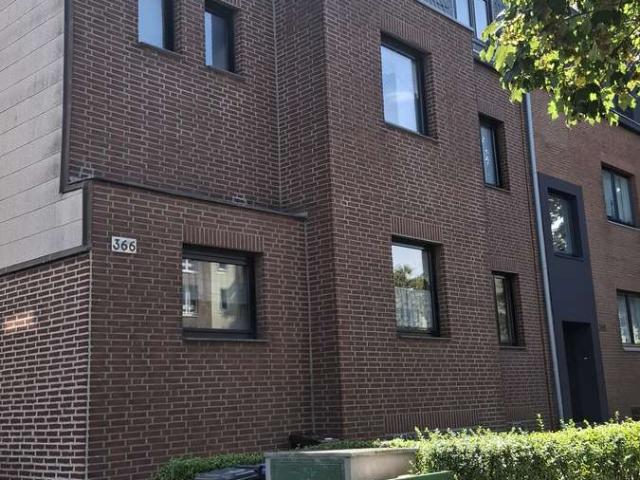 Viel Platz in diesem Mehrfamilienhaus in Düsseldorf Volmerswerth