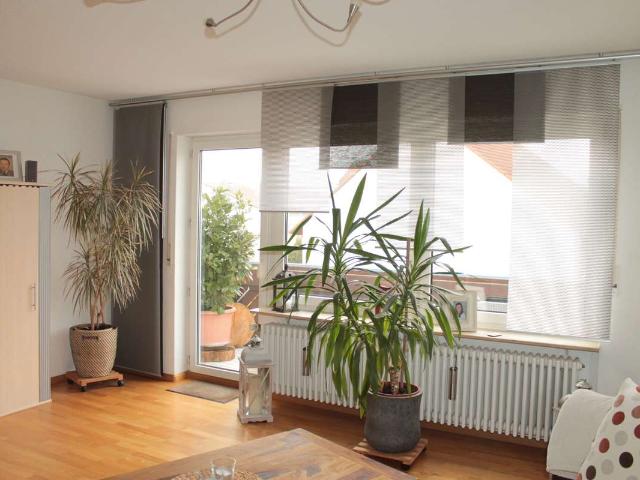Viel Platz in Endingen: Helle 4 Zimmer Wohnung mit Balkon