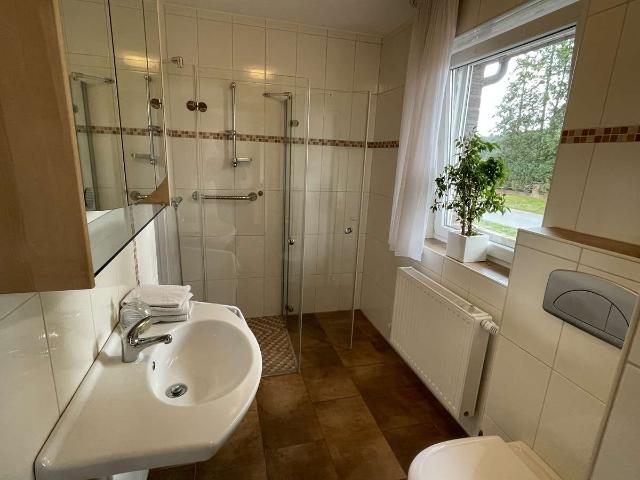 Viel Platz in Lähden: Barrierefreier Bungalow mit vier Zimmern