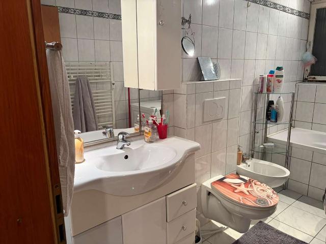 Viel Platz in Trossingen: 4 Zimmer Wohnung in der Schmutterstraße