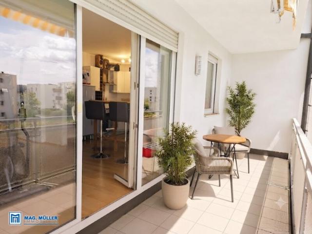 Viel Platz, Licht und Flair! Großzügige 4 Zimmer Eckwohnung mit XL Sonnenbalkon schöne Lage Mattighofen