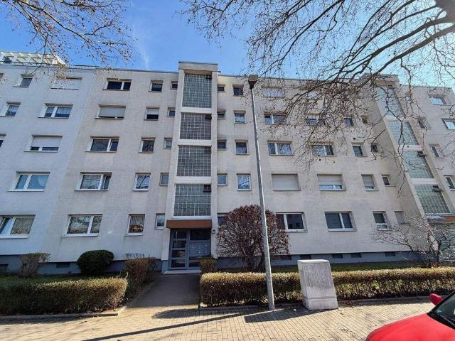 Viel Platz und großes Potenzial: ETW über zwei Ebenen und Balkon in Viernheim