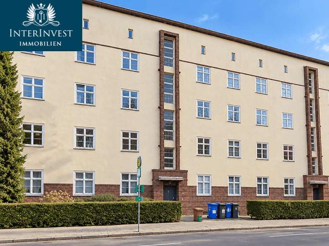 Viel Platz zum Wohlfühlen – Gepflegte 4 Zimmer Wohnung mit Einbauküche und Tageslichtbad