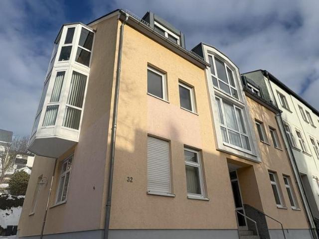 Viel Platz zum Wohlfühlen: 3,5 Raum Wohnung mit Balkon und Garten