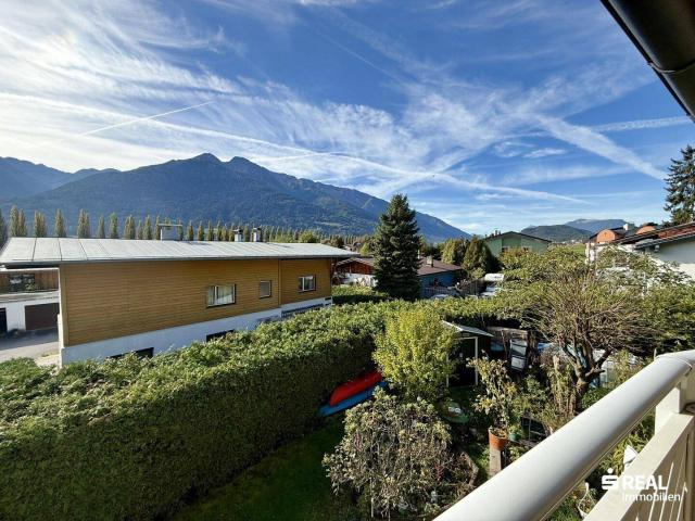 Viel Platz zum Leben – Wohnung mit großer Terrasse, Balkon und Wintergarten in Telfs