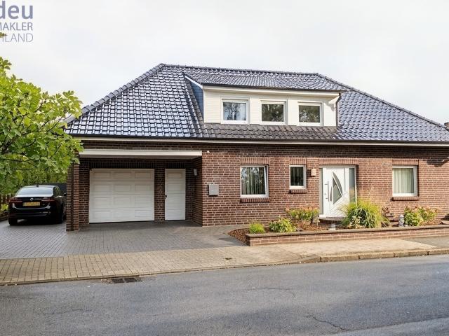 Viel Platz zum Leben – Einfamilienhaus mit fast 30 m² Wintergarten in Leer