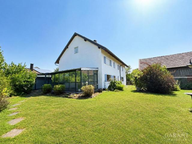 Viel Platz zum Leben großzügiges Familienhaus mit traumhaftem Garten