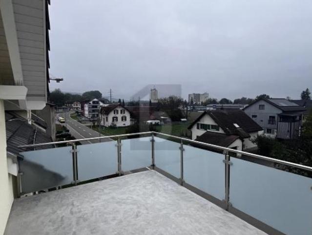 VIEL PLATZ, ZWEI BALKONE UND HERRLICHE WEITSICHT