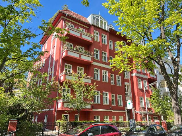 Viel Potenzial in Friedenau: 3 Zimmer Altbau EG Wohnung teilw. renovierungsbedürftig
