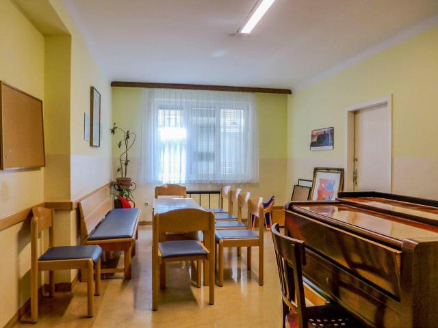 Viel Raum für Neues Großzügige 5 Zimmer Wohnung mit Gestaltungsspielraum