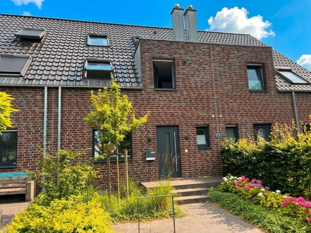 Viel Raum für das Familienleben: KfW 55 Haus mit Südgarten in Münster Roxel!
