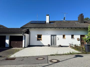 Bärnham, Chiemgau, Bayern - Garten, Keller