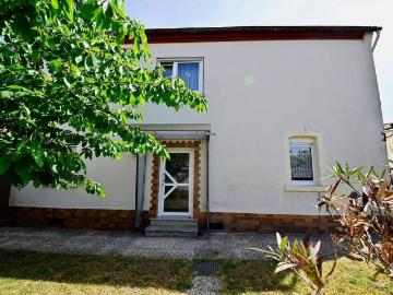 Vielseitig nutzbares Handwerkerhaus mit Anbauten. Zuwegung ist von 2 Seiten möglich!