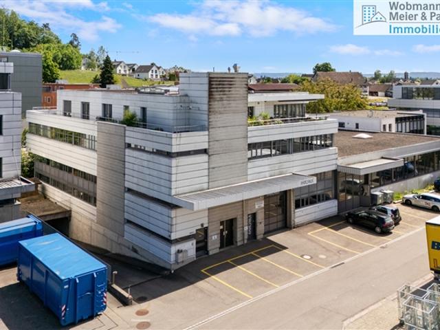 Vielseitige Gewerbe und Büroflächen mit über 1'150 m² Nutzfläche