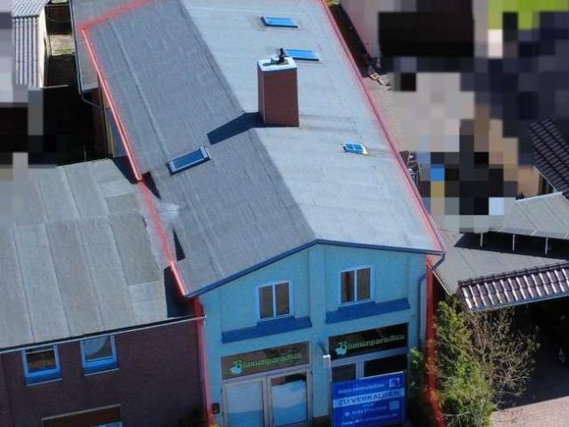Vielseitige Gewerbeeinheit mit Möglichkeit zur Schaffung von Wohneinheiten
