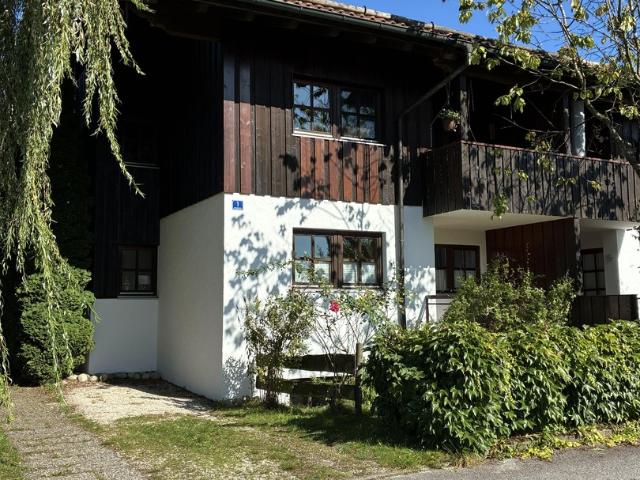 Vielseitige Maisonette / Souterrain Wohnung 83 +42 m² in naturnaher Lage multifunktionale Garage