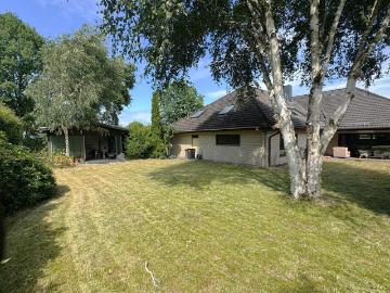 Vielseitiger Bungalow mit 2 Wohneinheiten
