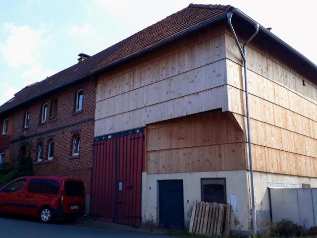 Vielseitiger Resthof mit Pferdeinfrastruktur