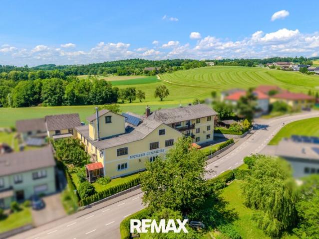 Vielseitiges Anwesen mit Wohnhaus, Werkstatt, Garagen & Potenzial