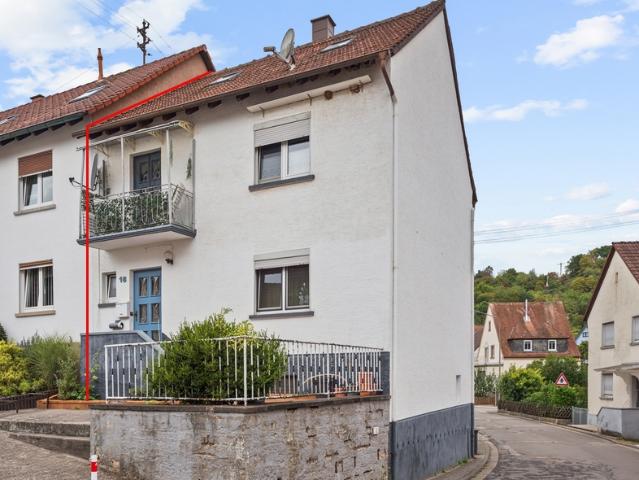 Vielseitiges Ein bis Zweifamilienhaus: 8 Zimmer, 160 m², Traumgarten & Garage