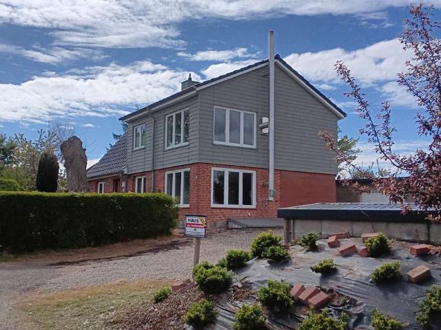 Vielseitiges Haus in Borgwedel: Großzügiges Raumangebot auf 141 m²