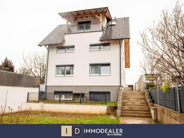 VIELSEITIGES MEHRFAMILIENHAUS MIT DREI WOHNEINHEITEN GARTEN BALKON STELLPLÄTZE