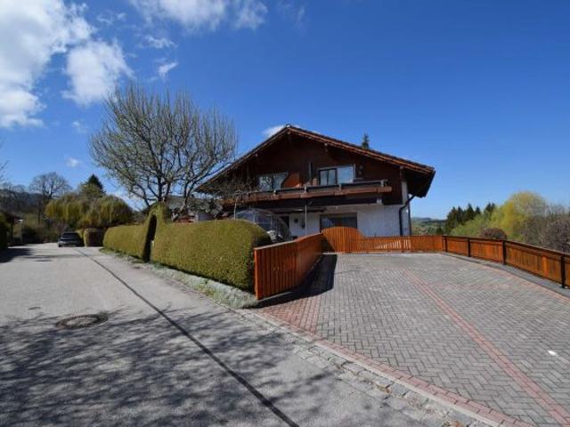 Vielseitiges Mehrfamilienhaus mit drei Wohneinheiten – ideal für Eigennutzer oder Kapitalanleger