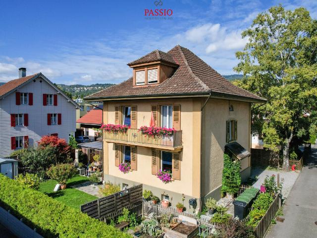 Vielseitiges Mehrfamilienhaus mit Potenzial in Biel/Bienne