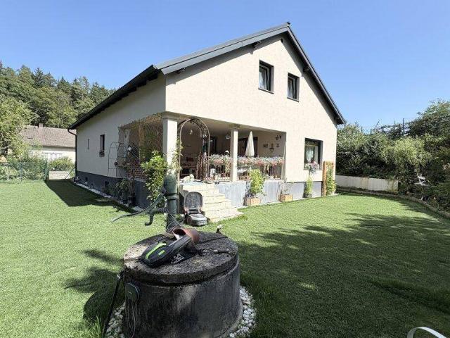 Vielseitiges Wohnhaus im idyllischen Irenental 8 Zimmer Provisionsfrei!