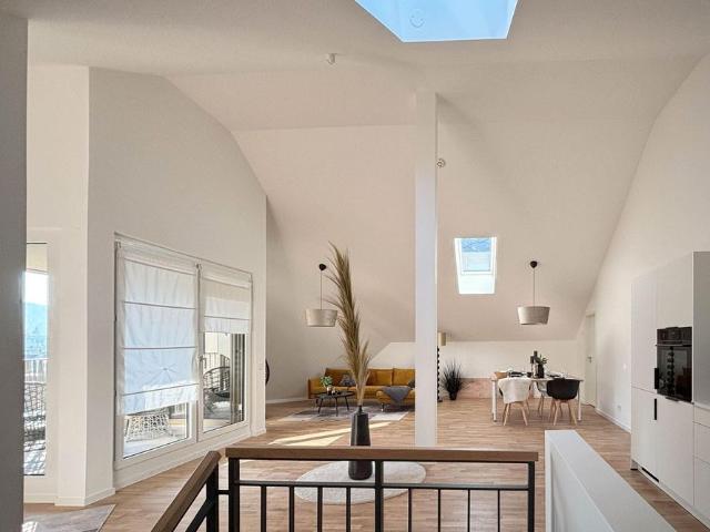 Vier Giebel: Mitten im Herzen von Stuttgart 13 moderne 2 und 3 Zimmer Wohnungen