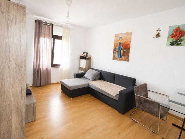 Vier Zimmer Wohnung im Dachgeschoss