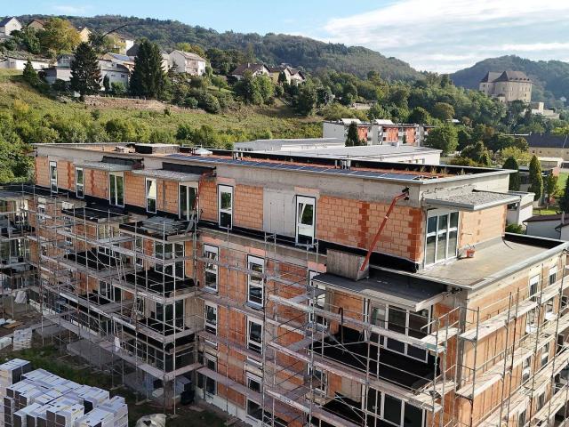 Vier Zimmer, zwei Stellplätze, ein Balkon moderne Neubauwohnung in Steyregg