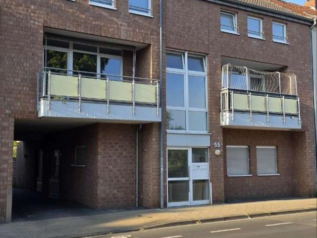 Vier Zimmer Maisonette Wohnung in Rheydt