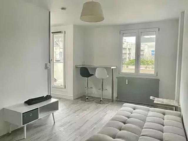 Vierzon 18100 Location appartement 1 pièce t1 terrasse