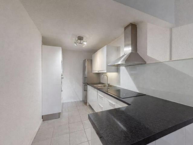 Viganello Lugano, 3.5 locali luminosi con balcone