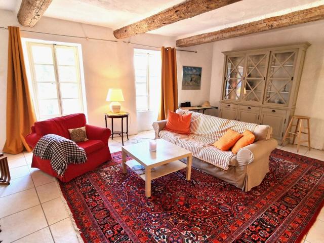 Vigneronne de 3 chambres avec garage et terrasse avec vues 145m² Laurens