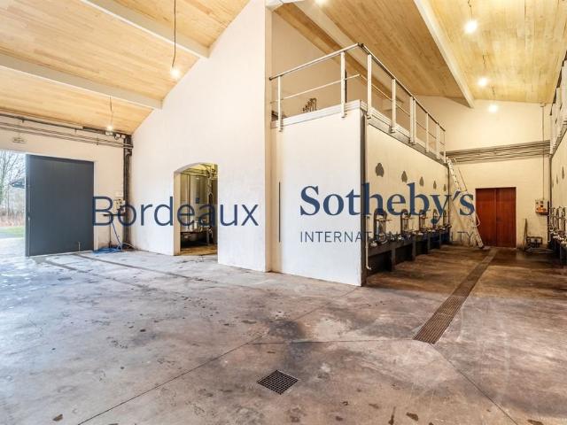 Vignoble D'exception En Pessac Leognan 14 Ha m² Bordeaux